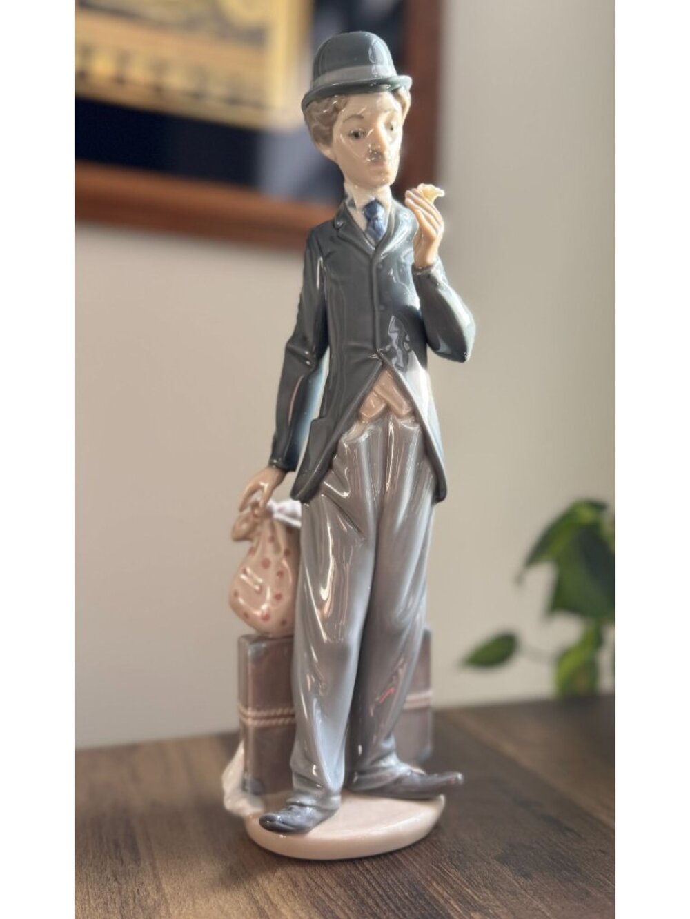Vintage 1980s Lladro Charlie Chaplin Porcelain Figurine "Charlie The Tramp"